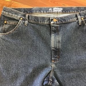 Wrangler Jeans. Advanced comfort 47, regular fit. Size 42x32